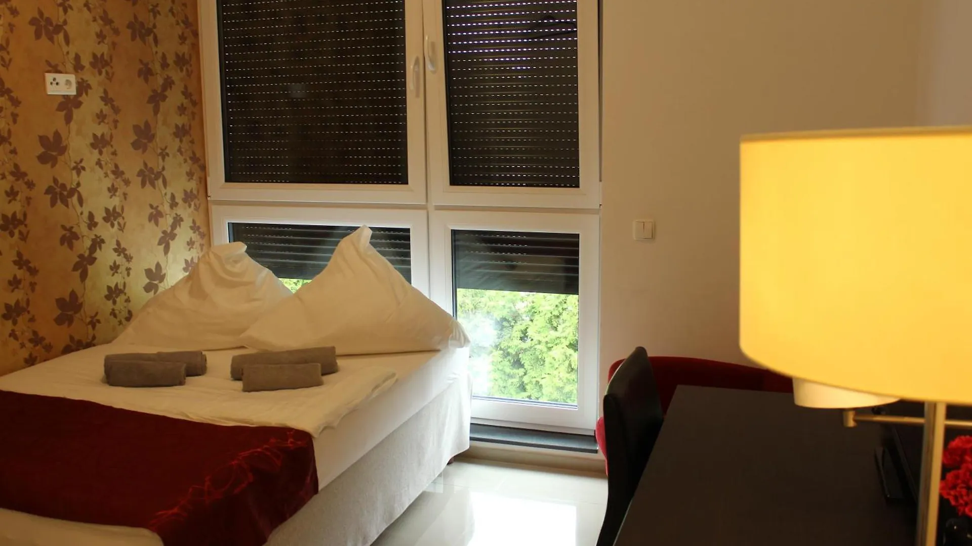 Momomotel - Self Check-In Hotel Am Stadion Kolonia
